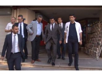 Demirtaş’a Bayraklı Protesto