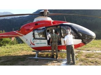 Artvin’de Tur Minibüsü Kaza Yaptı: 1 Ölü, 8 Yaralı