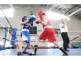 Kağıtsporlu Boksörler Türkiye Şampiyonasına Hazırlanıyor