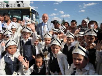 Yenimahalle’de Şölen Var