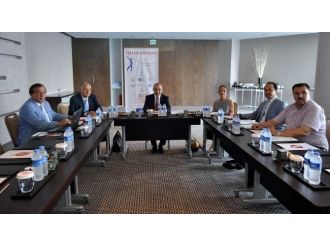 Turizm Çalışanları İşaret Dili Eğitimi Alacak