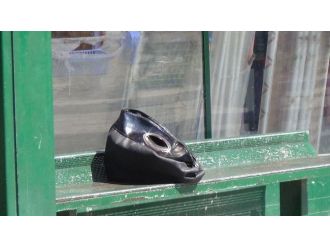 Kars’ta Dolmuş Durağında Unutulan Şüpheli Kadın Çantası Korkuttu