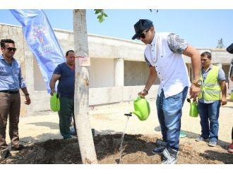 Dünyaca Ünlü Reggae Şarkıcısı Sean Paul, Expo Alanına Ağaç Dikti