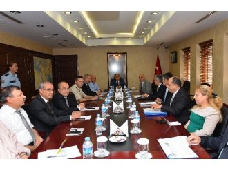 Adana Valiliği’nde “Trafik” Zirvesi