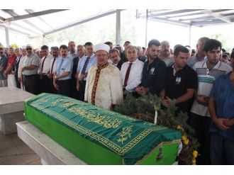 Barışık Toprağa Verildi