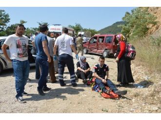 Niksar’da Zincirleme Trafik Kazası: 10 Yaralı