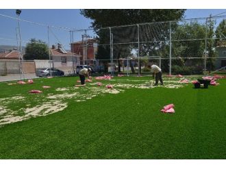 Tepebaşı’nda Parklar Ve Spor Alanları Yenileniyor