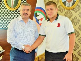 Başkan Baran, Kırkpınar’dan Dönen İsmail Çırak’ı Ağırladı