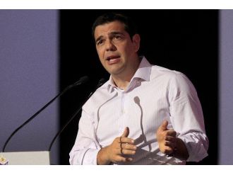 Çipras’tan Erken Parti Referandumu Önerisi