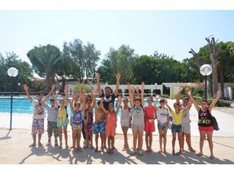 Kuşadası Belediyesi Yüzme Kursu Başladı