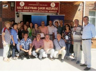 Huzurevi Sakinlerini Unutmadılar