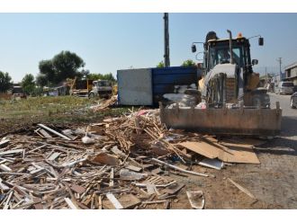 Mobilya Atıkları Temizlendi