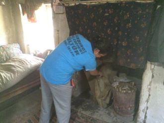 Sındırgı’da Evde Temizlik Hizmeti Devam Ediyor