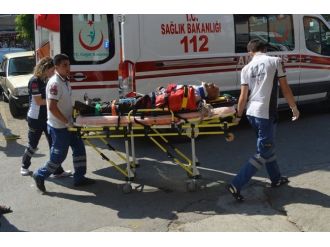 Hurda Toplayan Motosiklet Sürücüsüne Tır Çarptı