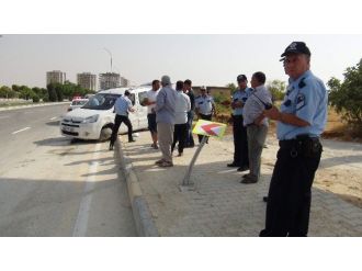 Yan Yatan Araçtan Burunları Bile Kanamadan Çıktılar