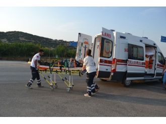 Motosikletliye Çarpıp Kaçtı