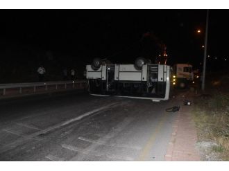 İşçi Minibüsü Devrildi: 12 Yaralı