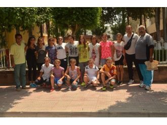 Tff Ülker Futbol Köyü’ne 11 Kız Sporcu