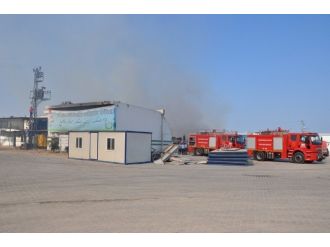 İhh Lojistik Merkezi’ndeki Yangın Söndürüldü