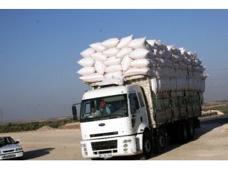 Çevre İllere Saman Gönderiliyor