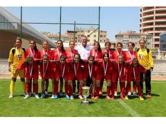 Paü Yıldız Kızlar Futbol Takımı Türkiye İkincisi Oldu
