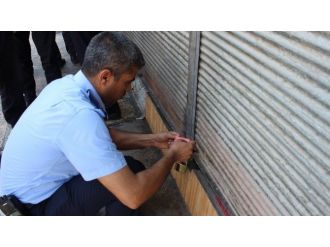 Zabıta Ekipleri Ruhsatsız İşletmelere Göz Açtırmıyor