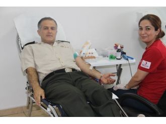Jandarma’dan, Kızılay’a Kan Bağışı