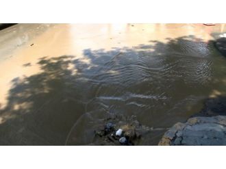 Beyoğlu’nda Patlayan Boru Mahalleyi Sular Altında Bıraktı