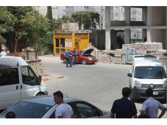 Emniyet Yakınında ’Plakasız Araç’ Alarmı