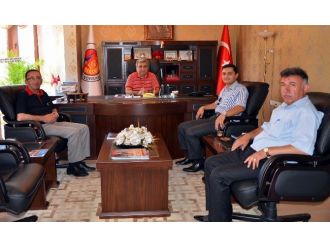 Yıldızeli Kaymakamı Pınar Ticaret Borsası’nı Ziyaret Etti