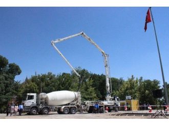 26 Yıl Önce Mezun Olduğu Okula Proje Yaptı