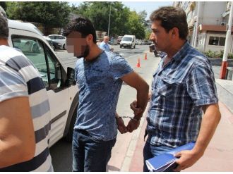 Kavgaya Karışınca Dolandırıcılık Suçundan Yakalandı