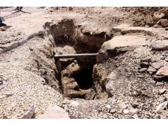 Saathane Meydanı’nda Yeni Tarihi Duvar Bulundu