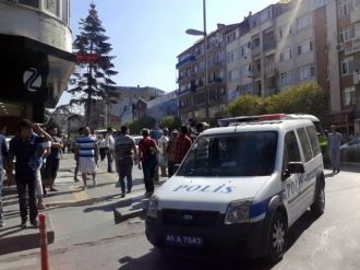 Bankada Şüpheli Çanta Paniği