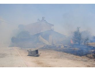 Elazığ’da Korkutan Yangın Kontrol Altına Alındı
