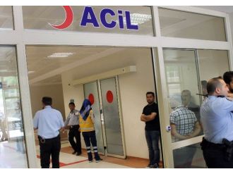 Tartıştığı Annesi Öldürdü Kardeşini Yaraladı