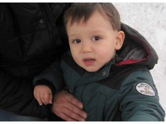 Televizyonun Altında Kalan Çocuk Hayatını Kaybetti