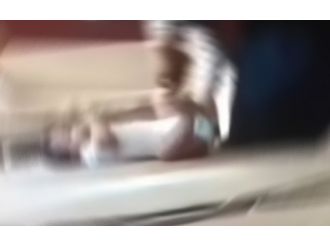 Bebeğe Dayak Atan Bakıcı Yakalandı