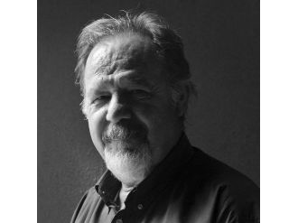 Gazeteci Şair Emeç’in Yeni Kitabı