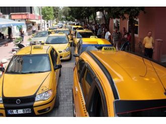 Gasp Edilen Taksici Boğazı Kesilerek Öldürüldü