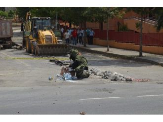 Trabzon Merkez Bankası Şubesi Yanında Şüpheli Paket Alarmı