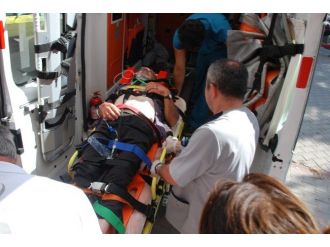 Motosikletten Düşen Sürücü Yaralandı