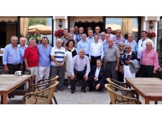 Turan Ak Parti Kurucu Üyeleriyle Bir Araya Geldi