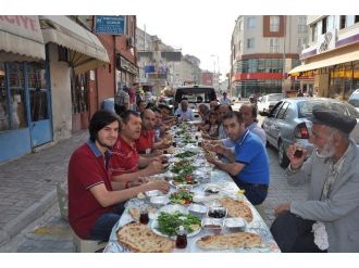 Korkuteli’de Esnafın Kahvaltı Geleneği Devam Ediyor