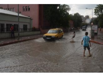 Yazın Ortasında Sel !