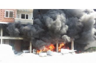 İnşaattaki Yangın Korkuttu