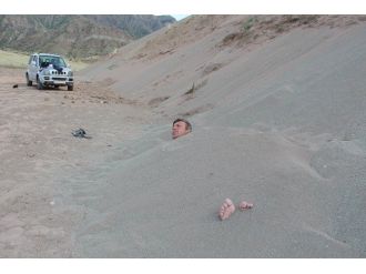 Dağdan Akan Kum Şifa Dağıtıyor