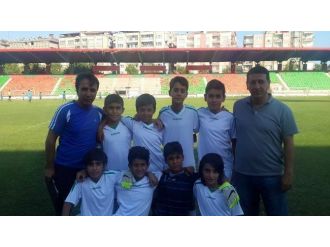 Diyarbakır Dsispor’un Minik Futbol Takımı Şampiyonluğa Koşuyor