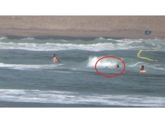 Kardeşlerin Denizde Can Pazarı !