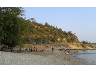 Sıcaktan Bunalanlar Soğuksu Çayında Serinliyor